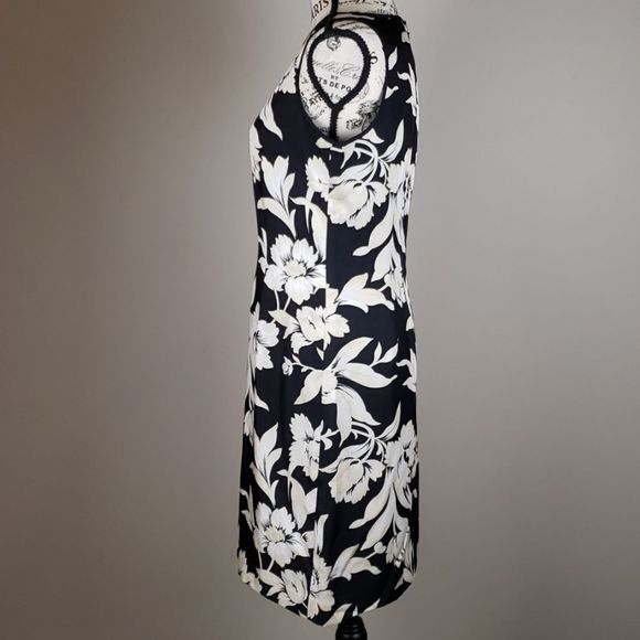 {Ann Taylor} 100 % Silk Floral Dress Petite - Picture 2 of 5